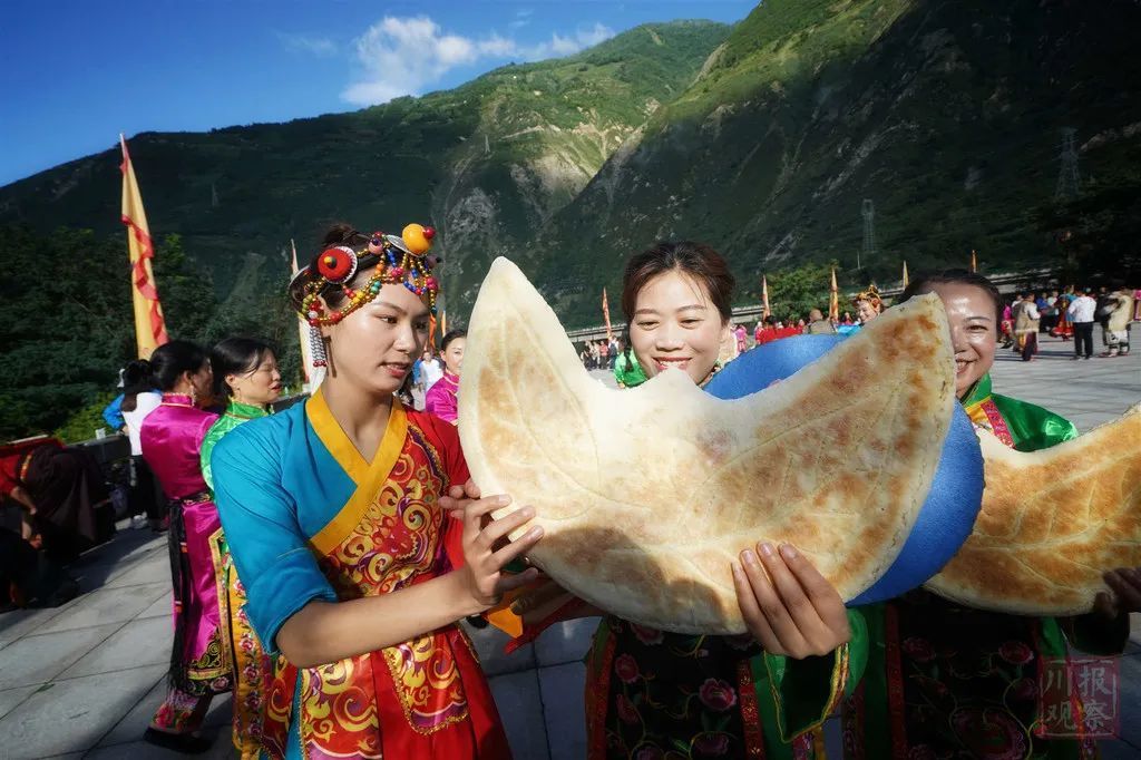大禹祭坛前|锁定现场！汶川大禹祭坛太hot！