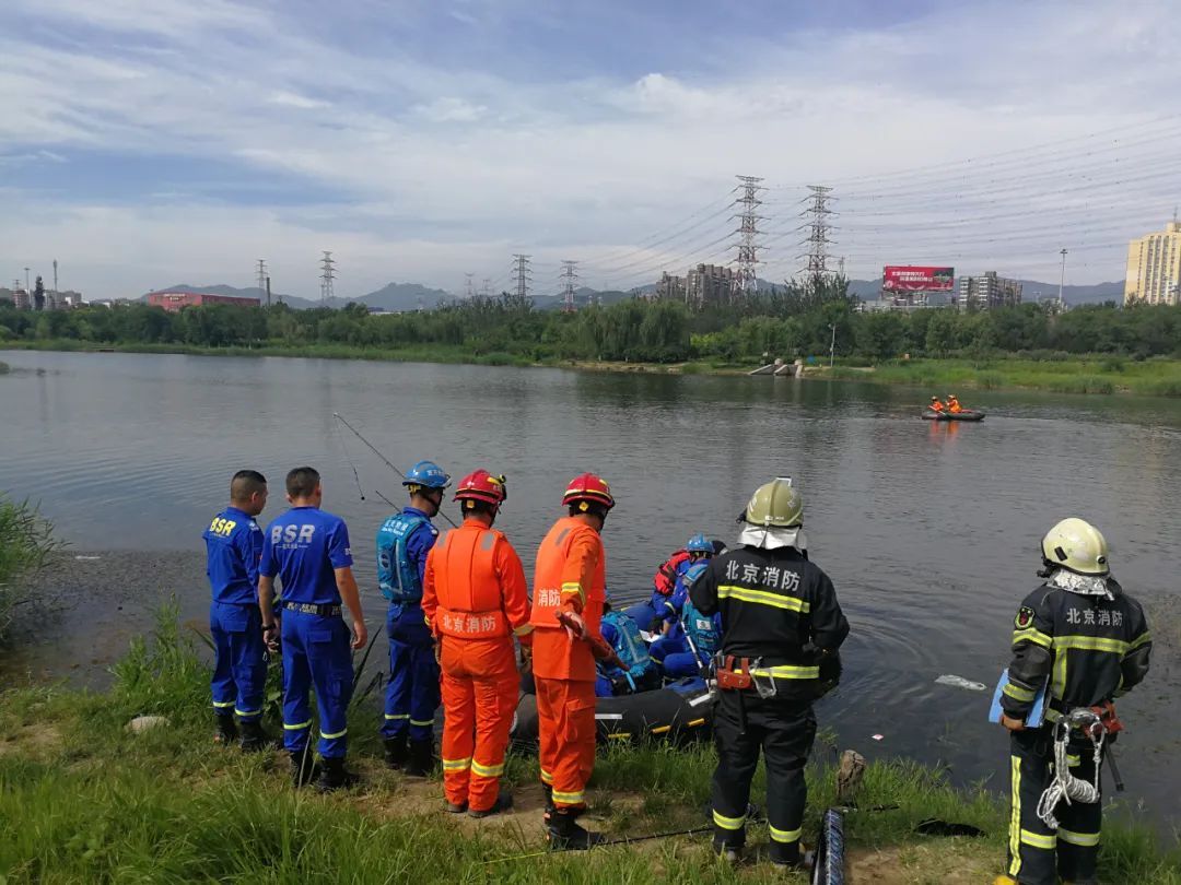 痛心|痛心！22岁小伙永定河边野钓，为捞鱼竿溺亡