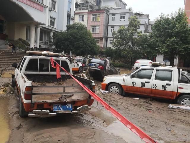  华安保险|车辆遭遇山洪灾害，理赔该怎么办？