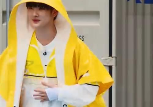 大不相同|同样是男团参加《跑男》,周震南和陈立农表现却大不相同,来自前辈的自信