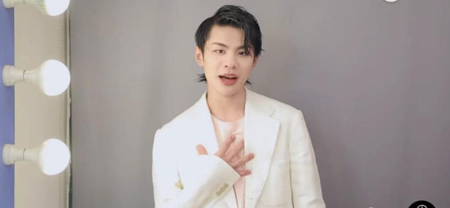 劝退|单眼皮大蒜鼻还香肠嘴,被公认是创造营最强实力,却被节目组劝退