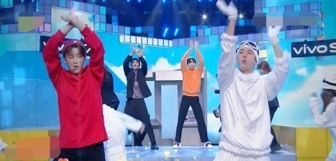  下期|《快乐大本营》下期厉害了，王一博游戏王者上线，赵丽颖还是输了