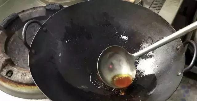  煸炒|教你煸炒鸡正宗做法，只需简单几步，比饭店做的都好吃