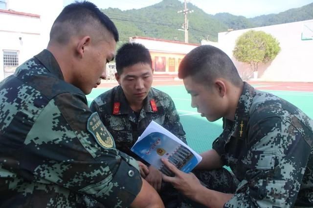 夏日|夏日“送清凉” 真情暖兵心