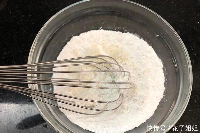 熟糯米粉|秋天,这碱性食材别错过,做成小饼,香甜软糯,上桌连吃3个