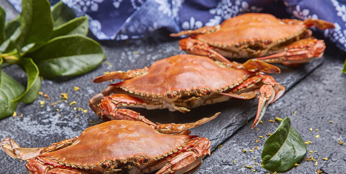  清蒸螃蟹|蒸螃蟹，直接上锅蒸就毁了，多做一步，螃蟹不流黄不掉腿，特鲜美