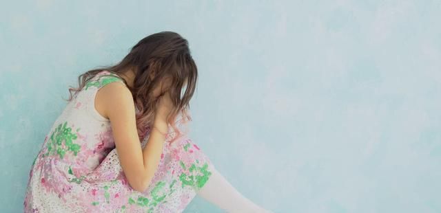 无助|若你总是自我怀疑，否定，焦虑，无助，请试着《疗愈隐性虐待》