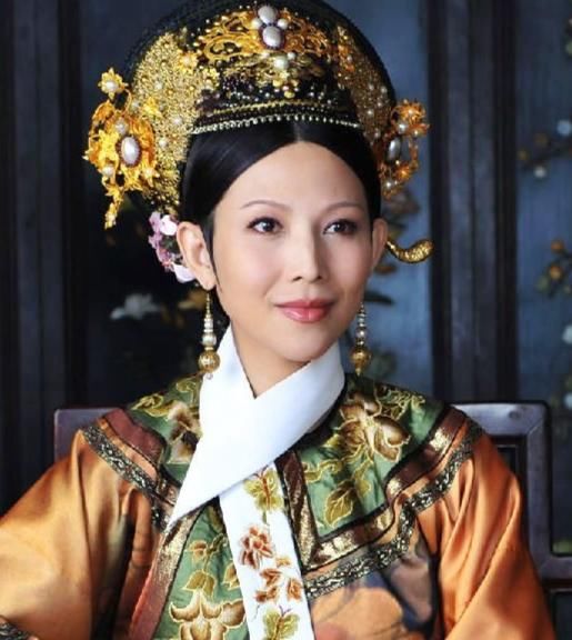 还珠格格|女星演皇后!杨幂逆袭爱情事业双丰收,终不及白月光的她